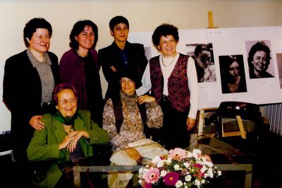 amb grup d'escriptores i poetes